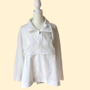 Athleta Sojourn Top White NWT Size Small Pleated Back UPF